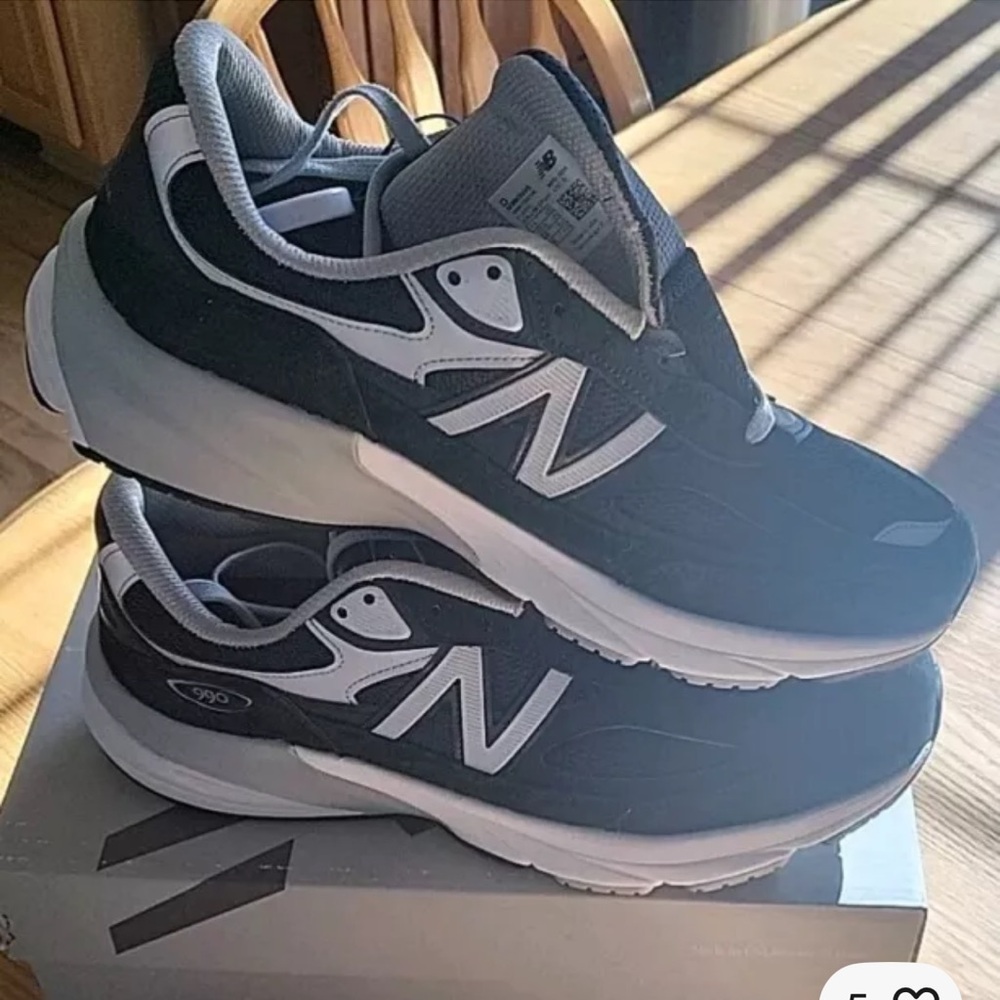 New Balance Mens 990v6 Sneakers Size
11 Athletic Tennis Running Comfort